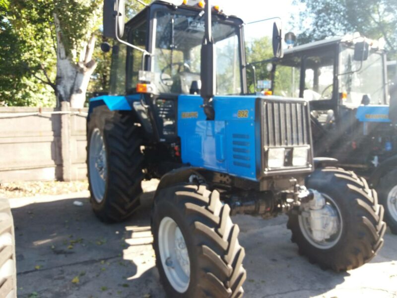 Новый трактор МТЗ Беларус 892