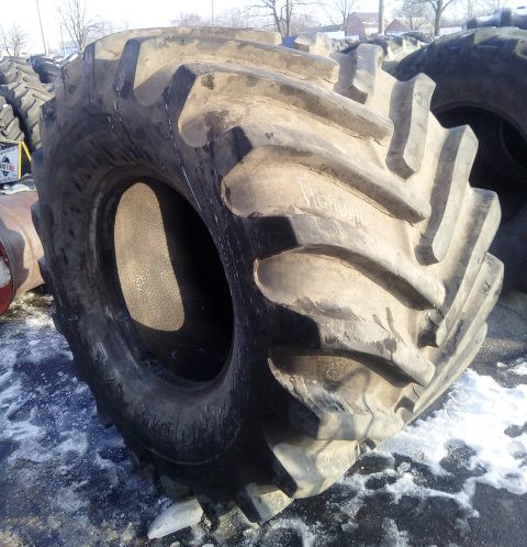 Шина 1050/50R32, сельхоз шины GoodYear. Ремонт шин.