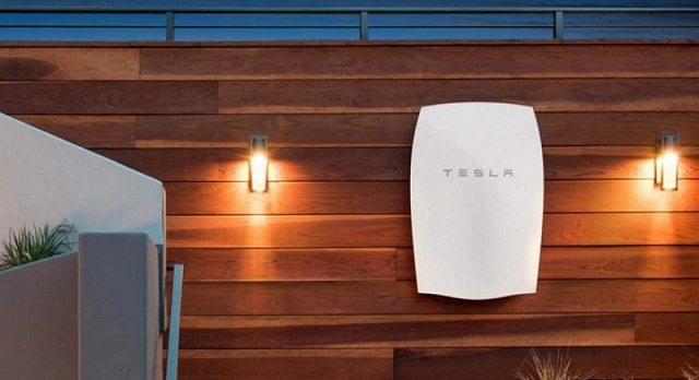 Tesla покупает производителя солнечных батарей SolarCity