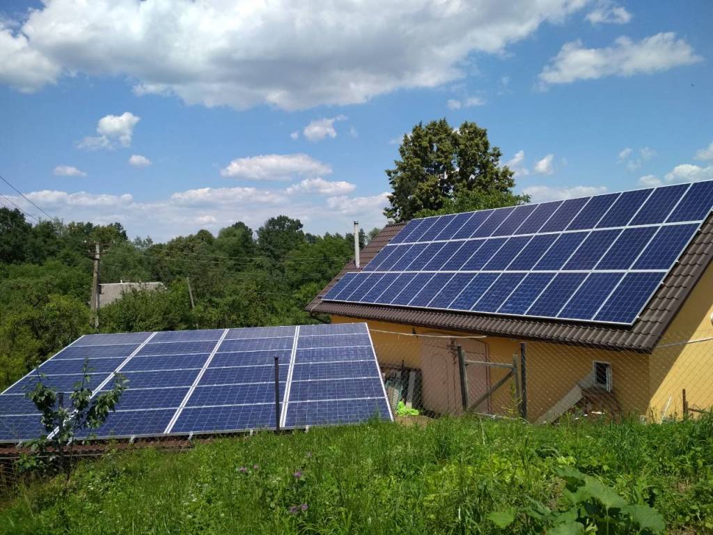 Около 15 тыс. домохозяйств в Украине уже используют «чистую» электроэнергию, инвестировав 300 млн евро в солнечные панели