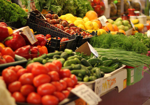 В Польше стремительно падают цены на тепличные овощи
