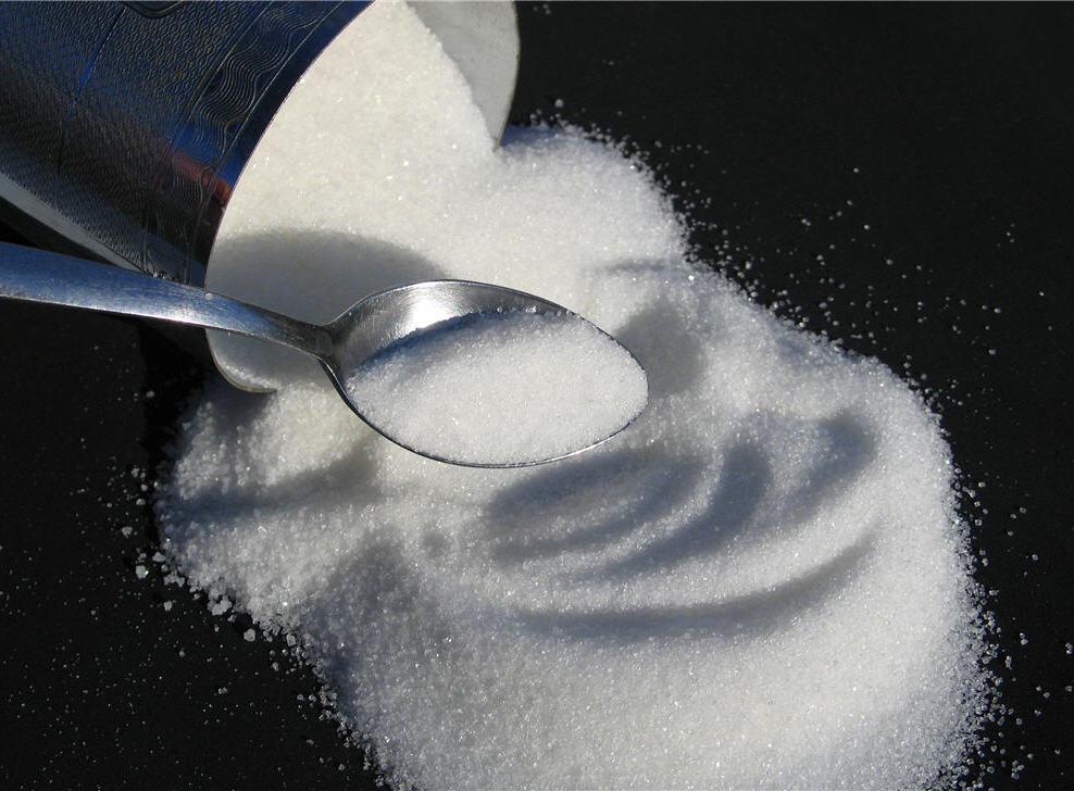 Запасы сахара в Украине уменьшились на треть
