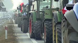 Аграрии будут блокировать трассу сельскохозяйственной техникой