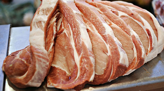 Беларусь с 6 сентября временно ограничивает ввоз свинины из Харьковской области Украины