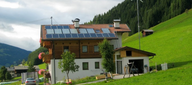 В I квартале еще 200 семей установили солнечные панели и начали зарабатывать на «чистой» электроэнергии