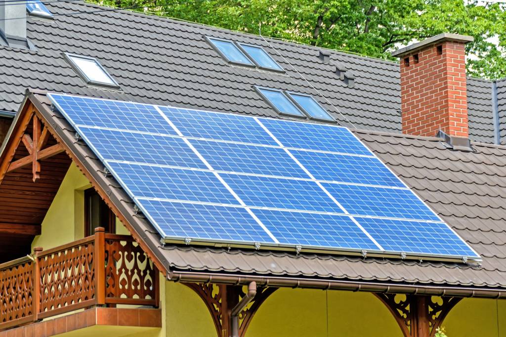 Собственные солнечные электростанции в Украине имеют более 27 тысяч семей