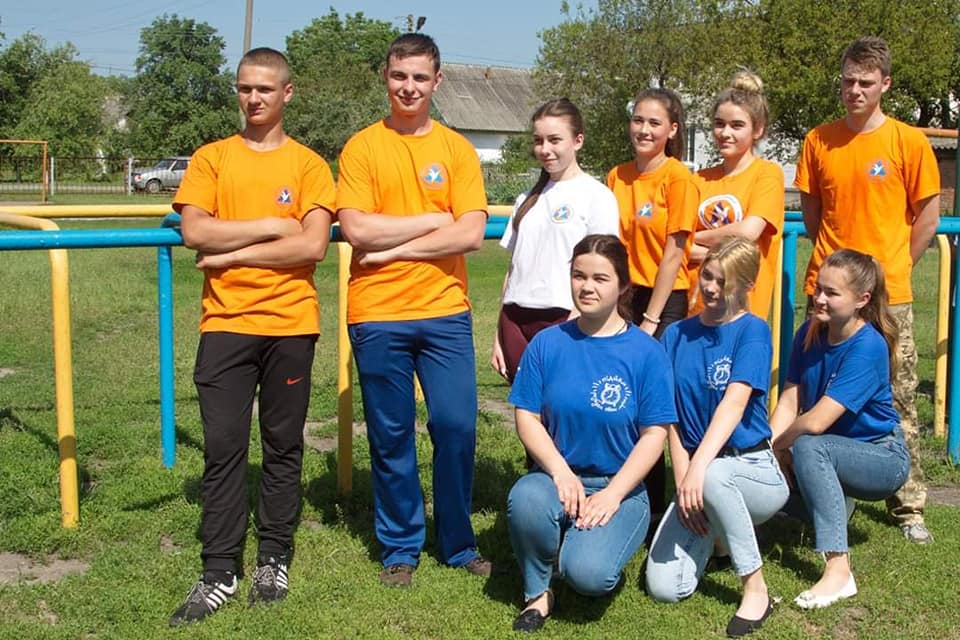 Ученики построили спортивно-тренировочную площадку на выигранный грант от агрохолдинга "Астарта-Киев"