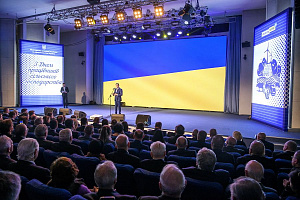 Агропром формирует 17% ВВП Украины – Гройсман