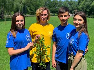 Ученики Новооржицкой школы выиграли грант от агрохолдинга «Астарта-Киев» на создание в своем поселке яблоневого сада