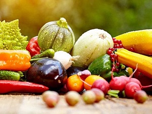 На украинских рынках растет предложение ранних овощей