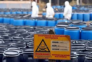 Як вирішується в Україні проблема утилізації непридатних пестицидів