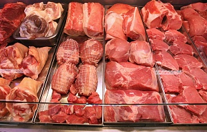 Предновогодний ажиотаж: растет объем реализации мяса и колбас