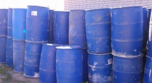 Тонны бесхозных пестицидов хранятся в полуразрушенных складах на Херсонщине