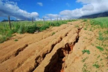 Водна та вітрова ерозія ґрунту. Причини виникнення i заходи протидії