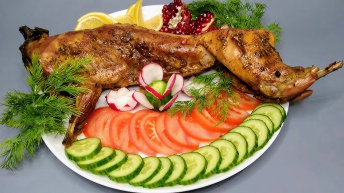 Крольчатина – одно из наименее аллергенных видов мяса, она больше других подходит для детского и лечебного питания